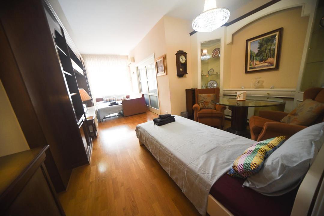 Traditional Rooms In Eixample Barcelone Extérieur photo