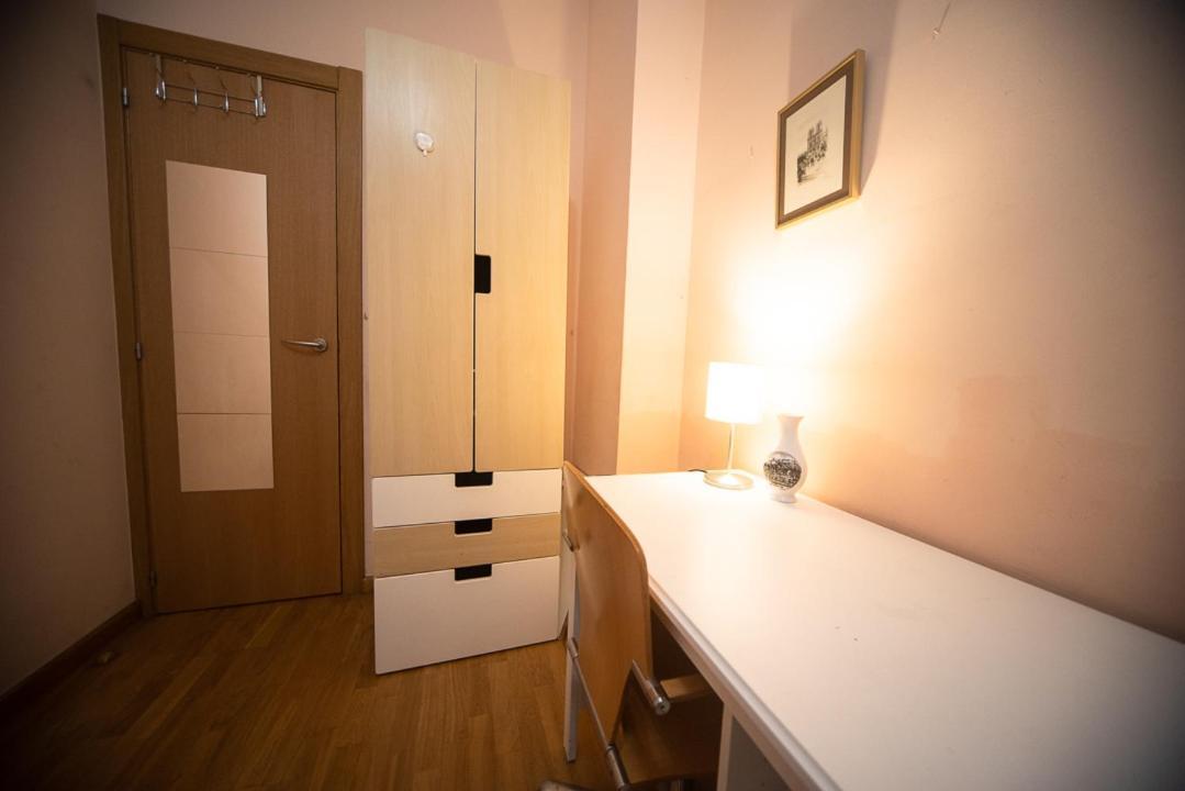 Traditional Rooms In Eixample Barcelone Extérieur photo